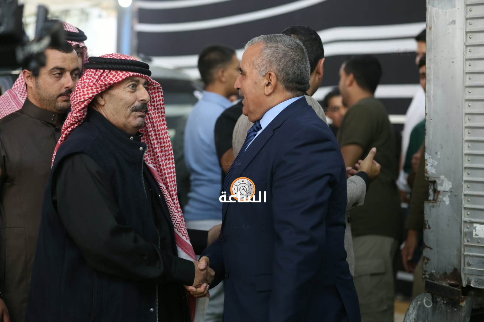 Madar Al-Saa Images 0.7764608814566799