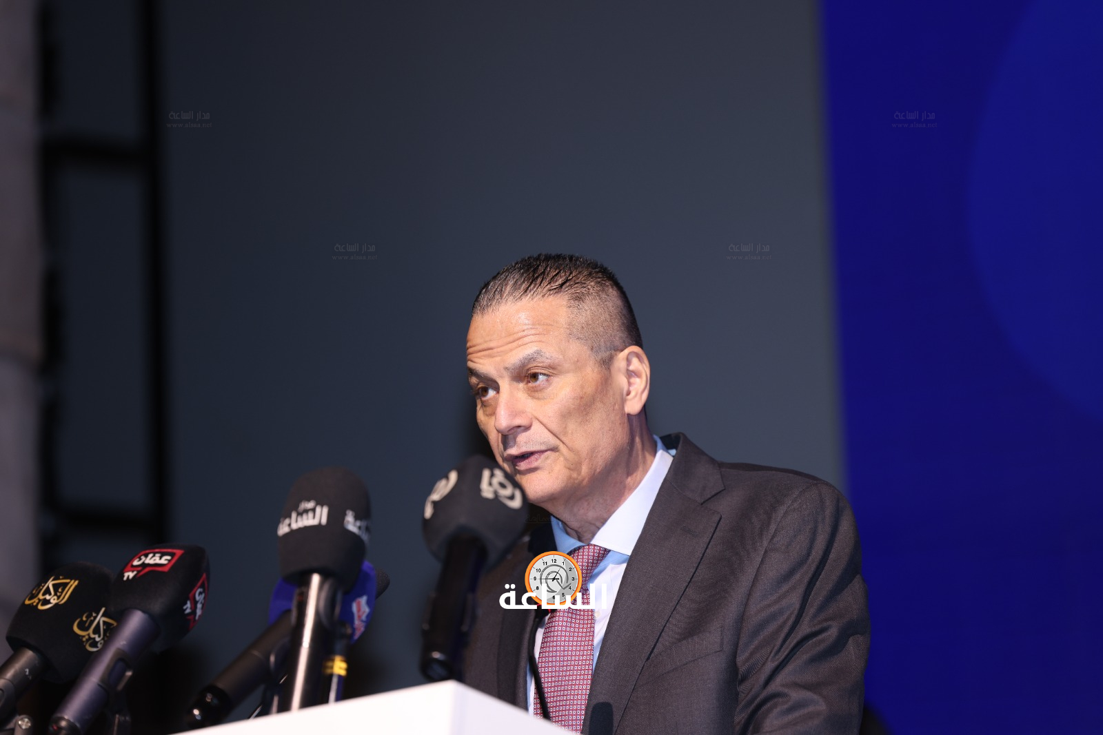 Madar Al-Saa Images 0.35452419634794097