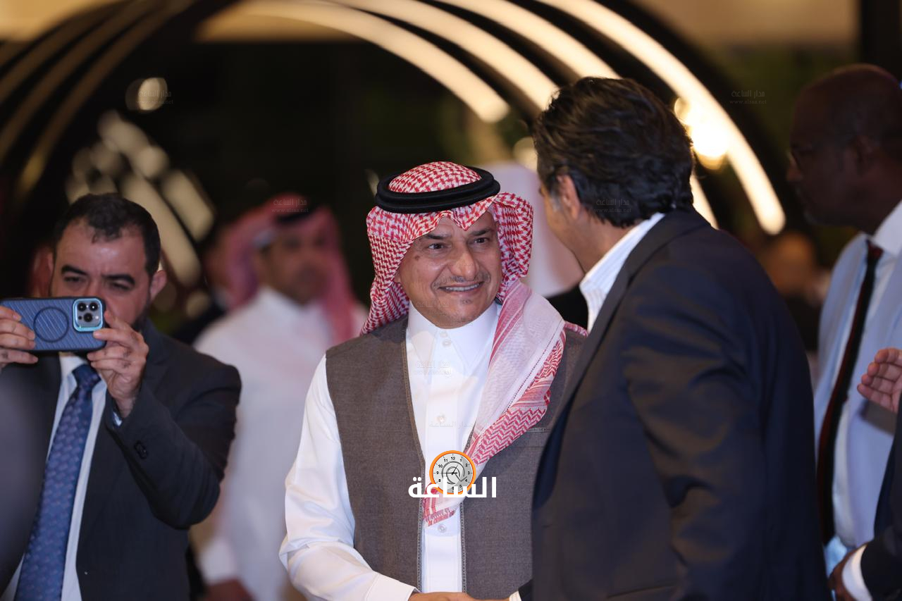 Madar Al-Saa Images 0.9352080037878279