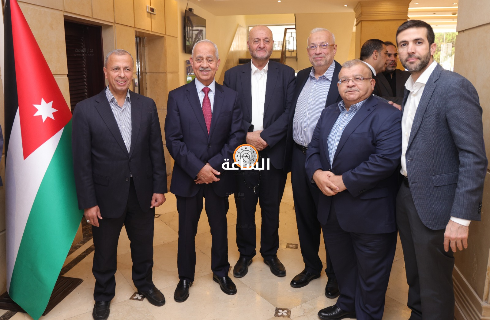 Madar Al-Saa Images 0.6131281069836864