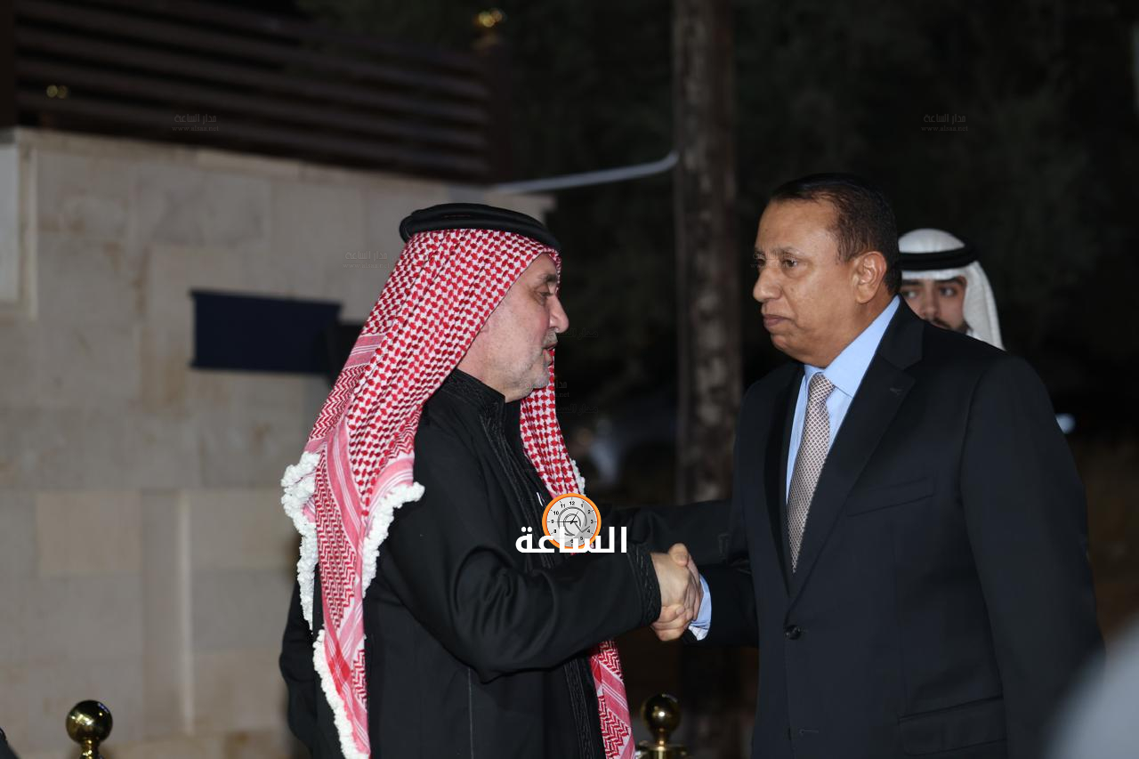 Madar Al-Saa Images 0.3926869927408162