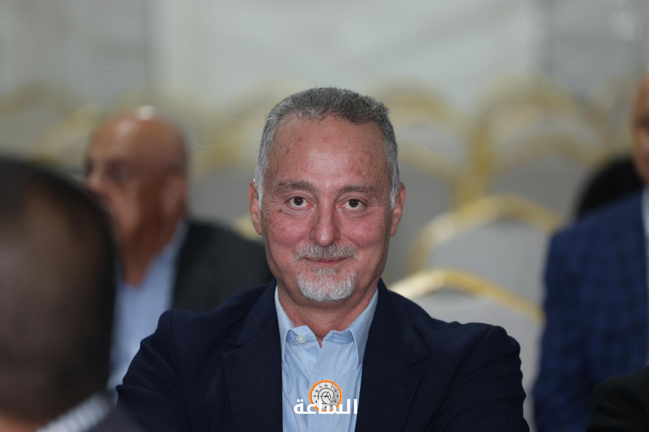 Madar Al-Saa Images 0.7599562768670053