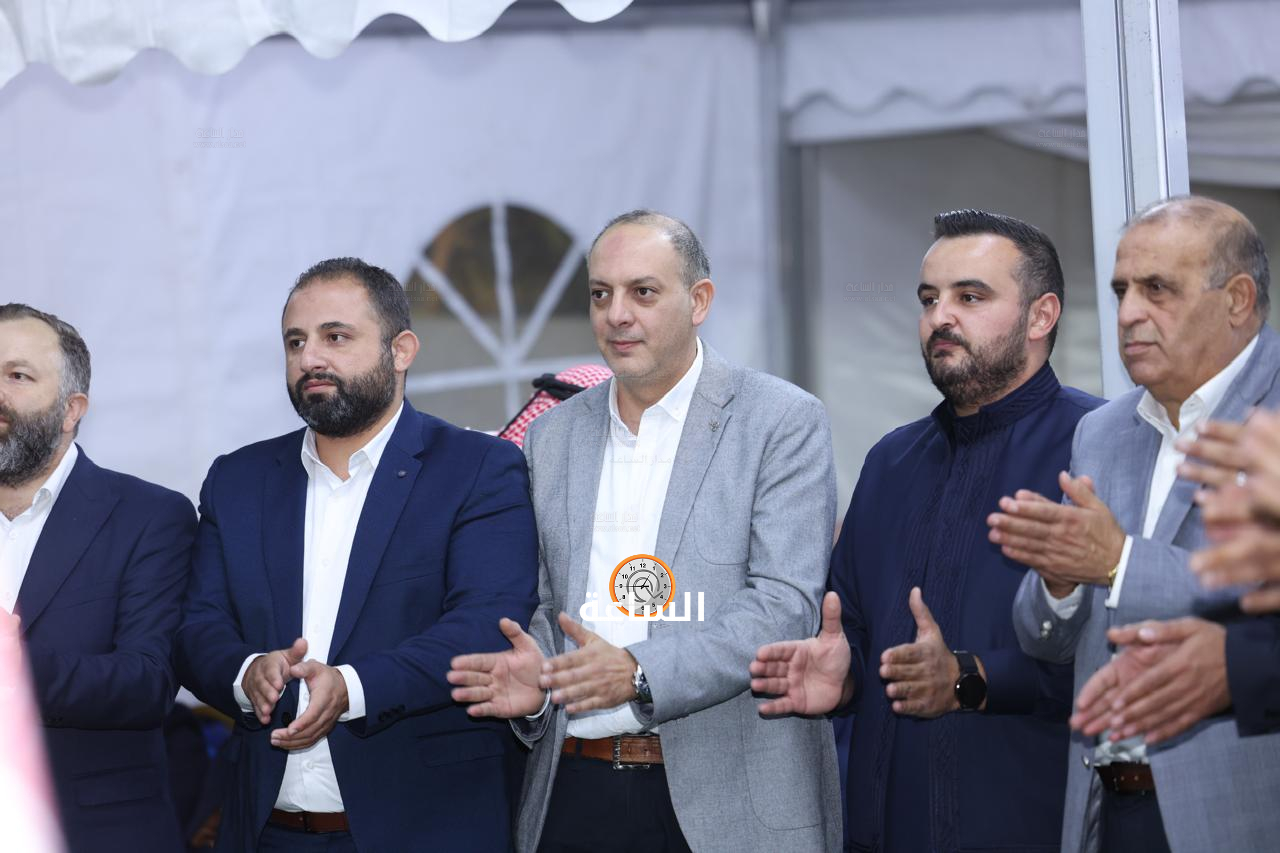 Madar Al-Saa Images 0.4898993044040407