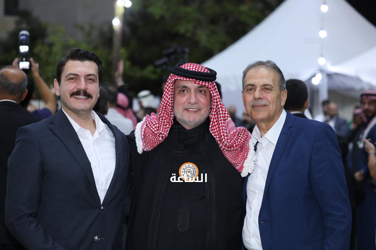 Madar Al-Saa Images 0.1508096076348544