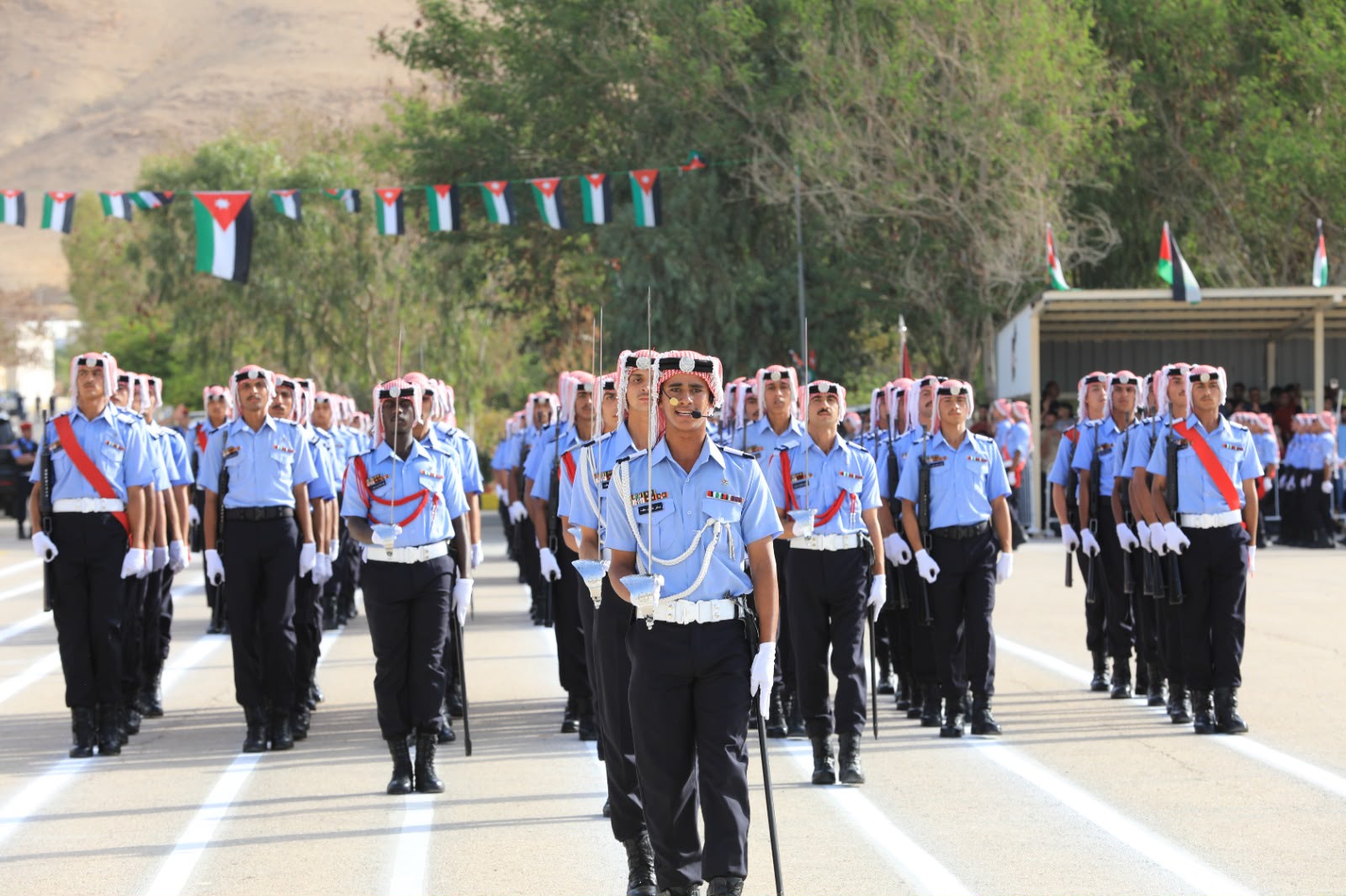 Madar Al-Saa Images 0.6505557788607517
