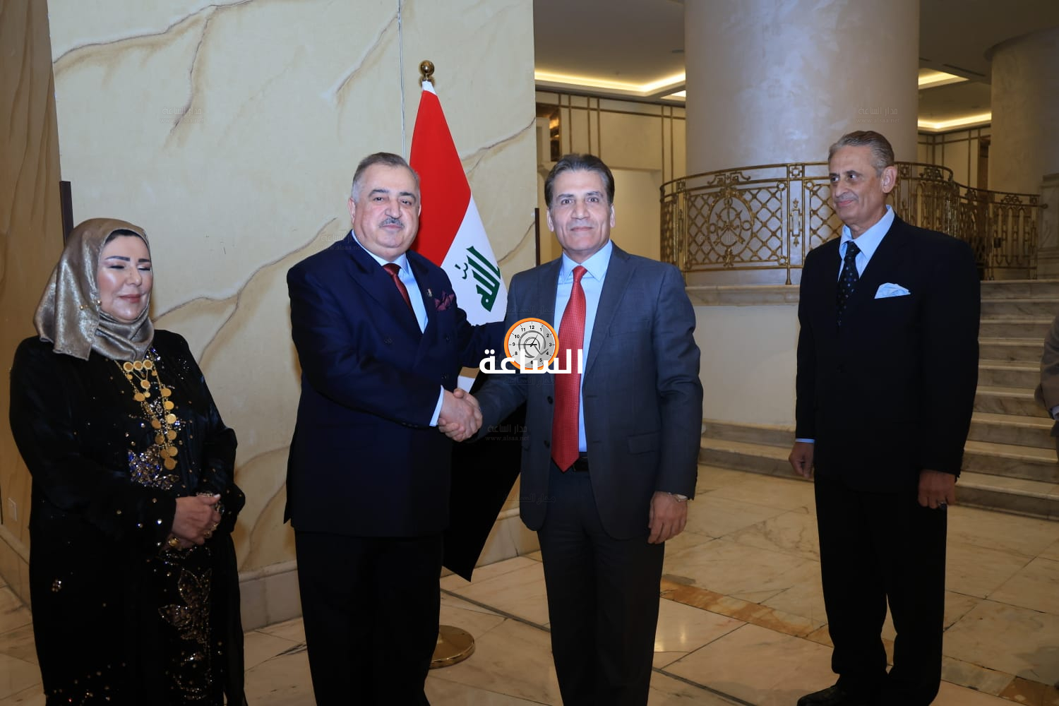 Madar Al-Saa Images 0.045473923224359725