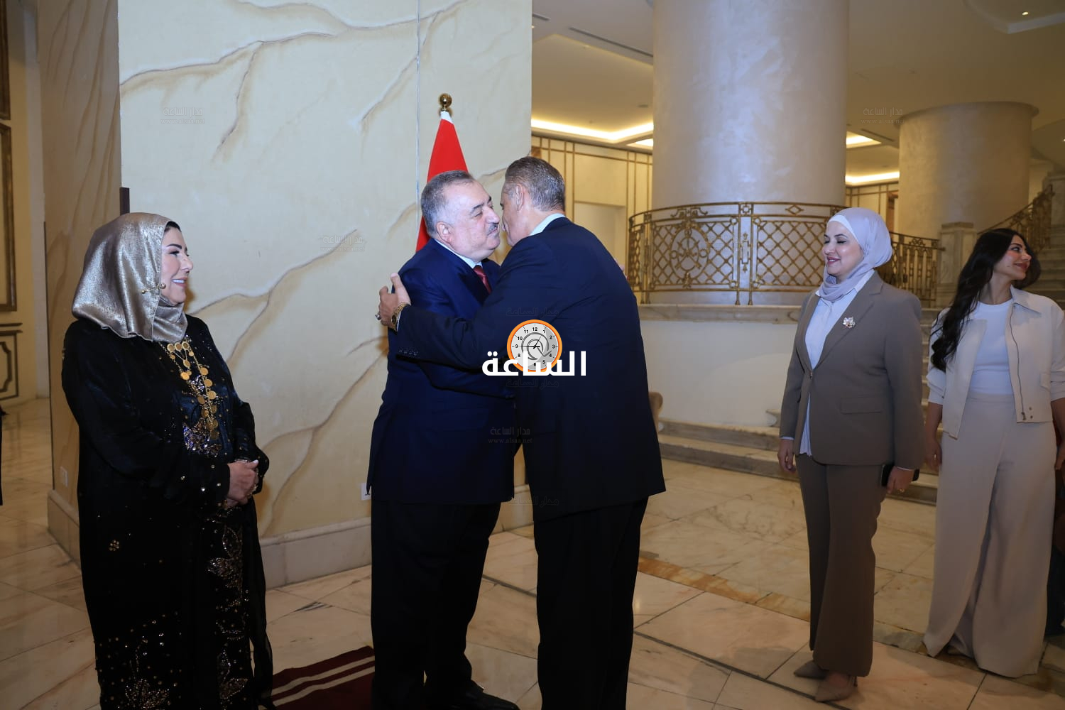 Madar Al-Saa Images 0.8212471052158307