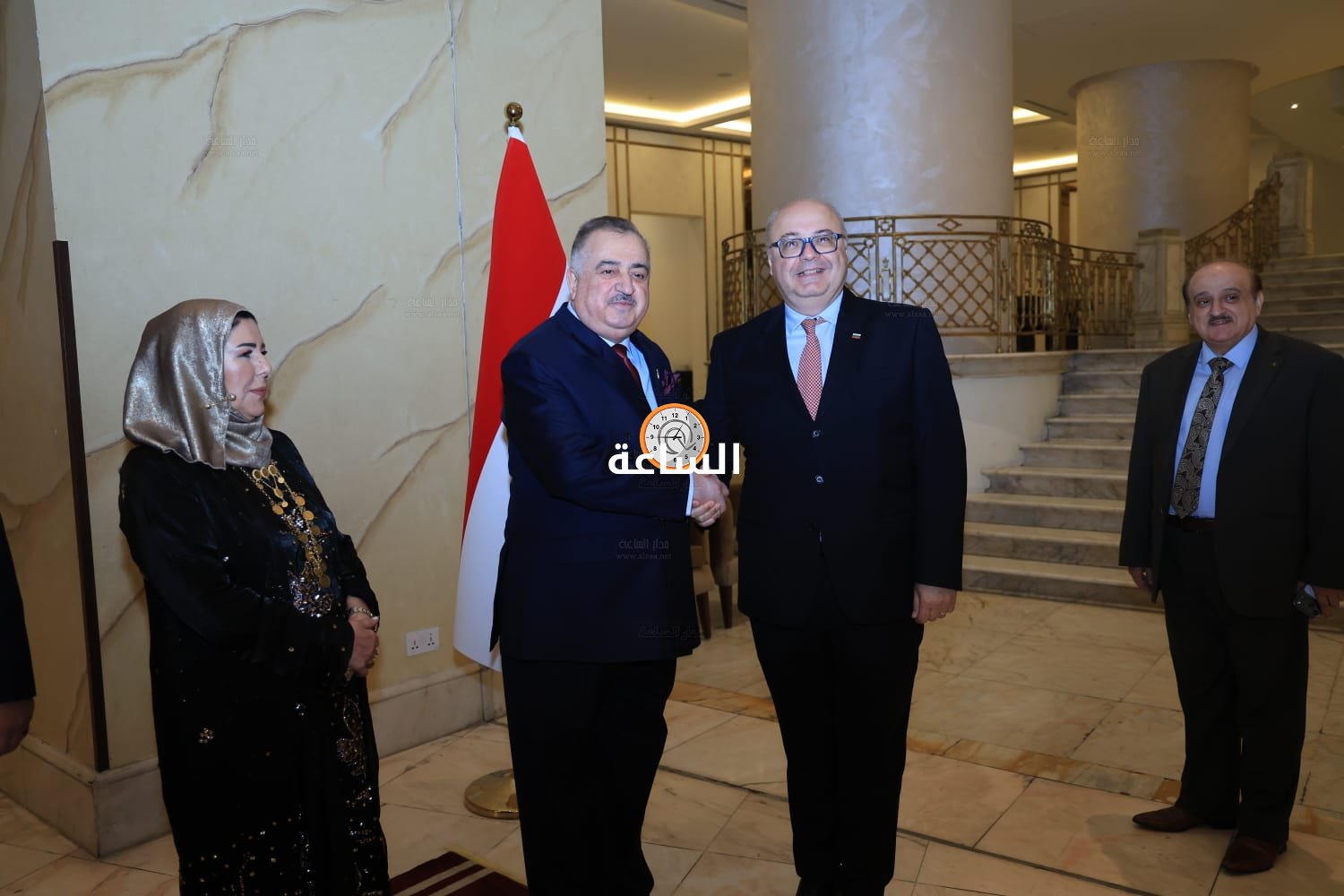 Madar Al-Saa Images 0.15663543560235227