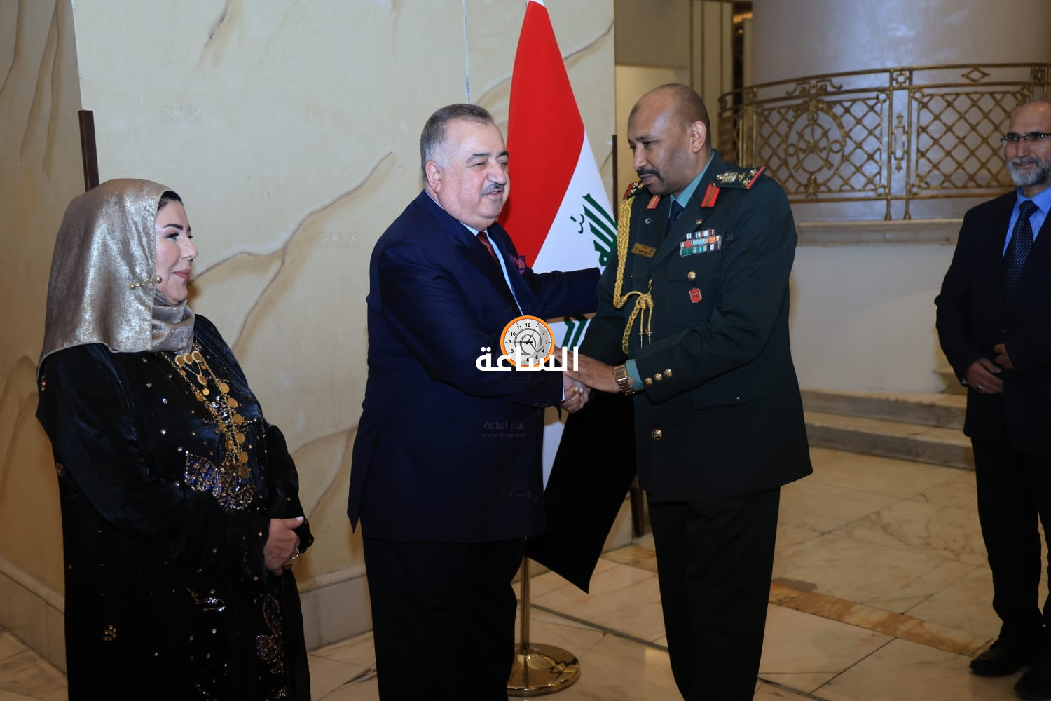 Madar Al-Saa Images 0.571120012989047