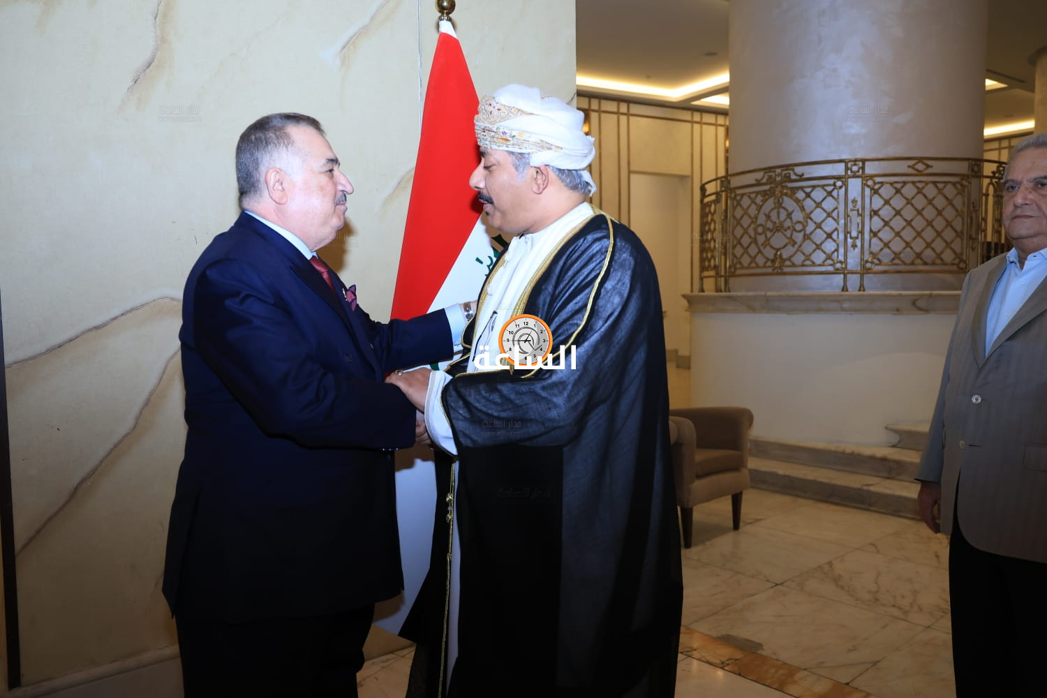 Madar Al-Saa Images 0.4705819636559765