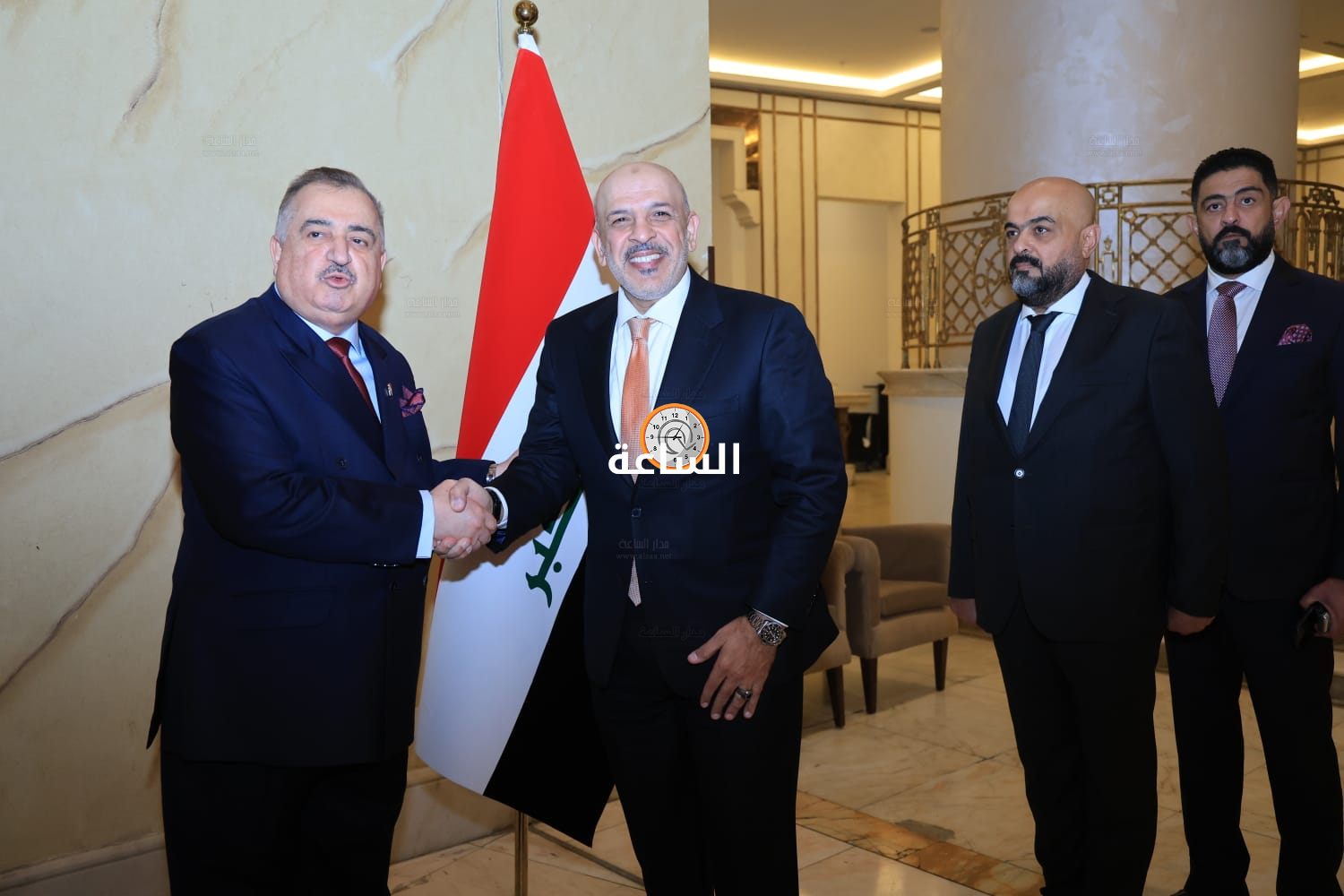 Madar Al-Saa Images 0.47341856584517417