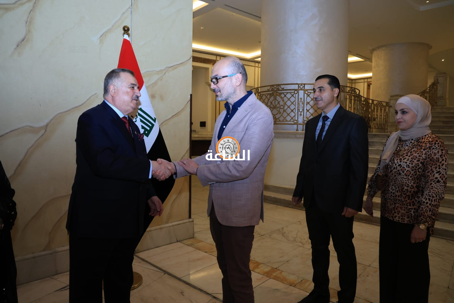Madar Al-Saa Images 0.8194702357644198