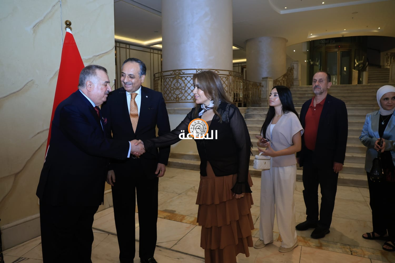 Madar Al-Saa Images 0.6356978612614718