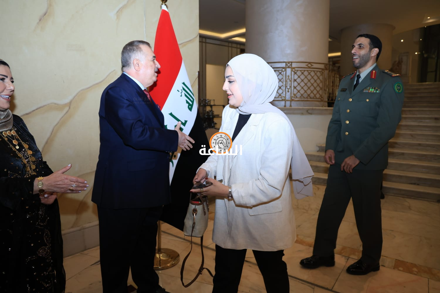 Madar Al-Saa Images 0.016712372812619503