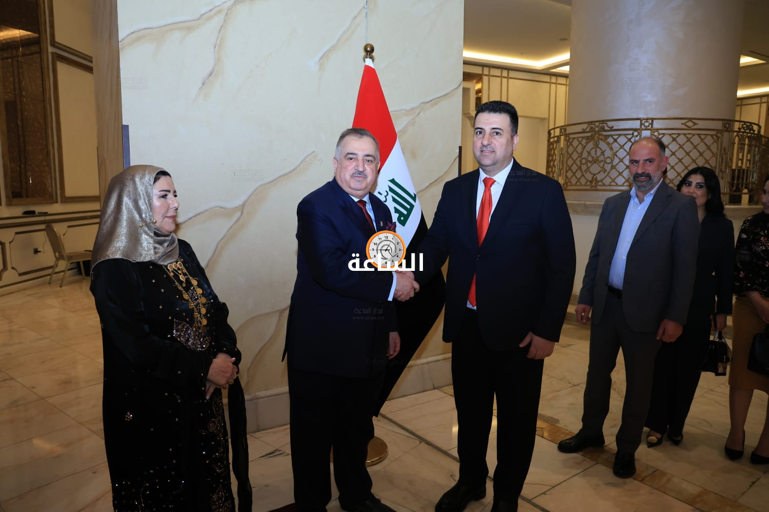 Madar Al-Saa Images 0.6604043122931091