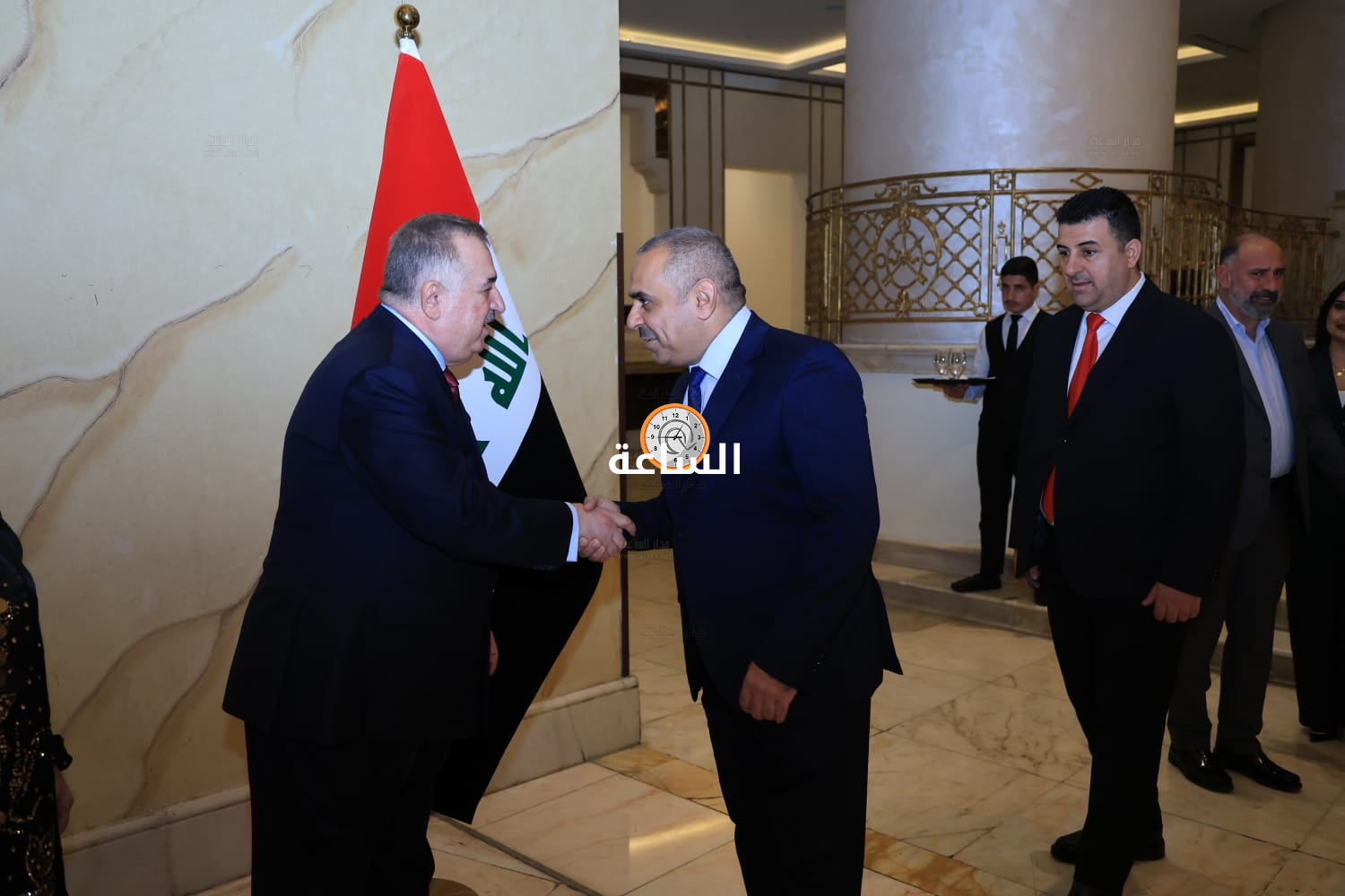 Madar Al-Saa Images 0.3329529477475184