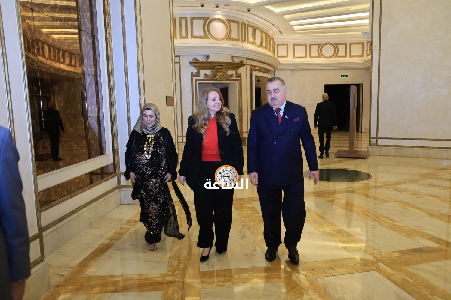 Madar Al-Saa Images 0.5615297773834866