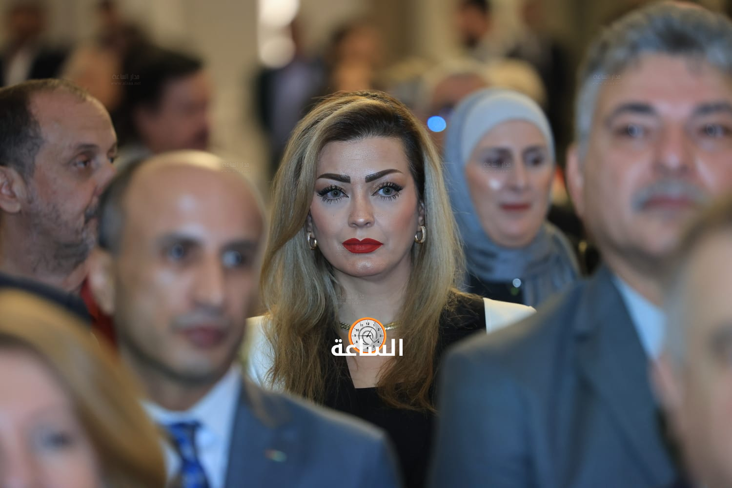 Madar Al-Saa Images 0.8984372345464547