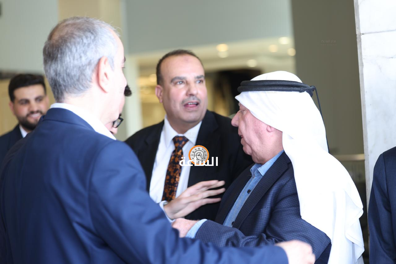 Madar Al-Saa Images 0.7126103190981032