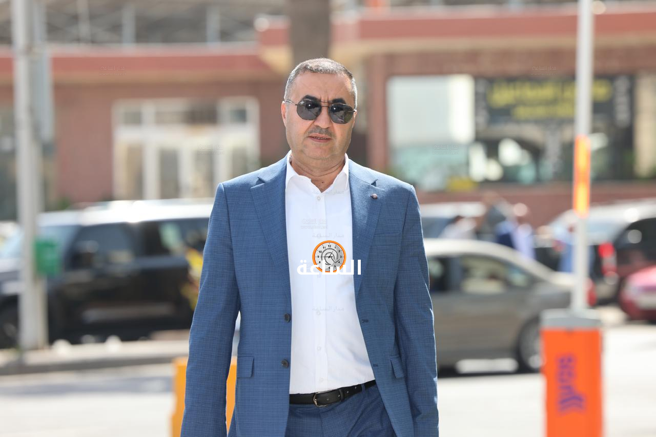 Madar Al-Saa Images 0.23513547775631838