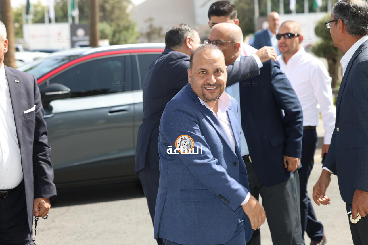 Madar Al-Saa Images 0.0056301260347140225