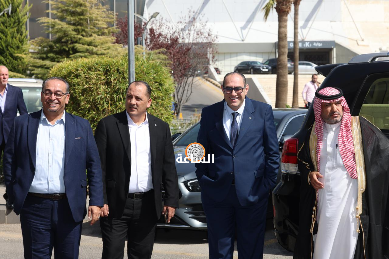 Madar Al-Saa Images 0.9113649461737303