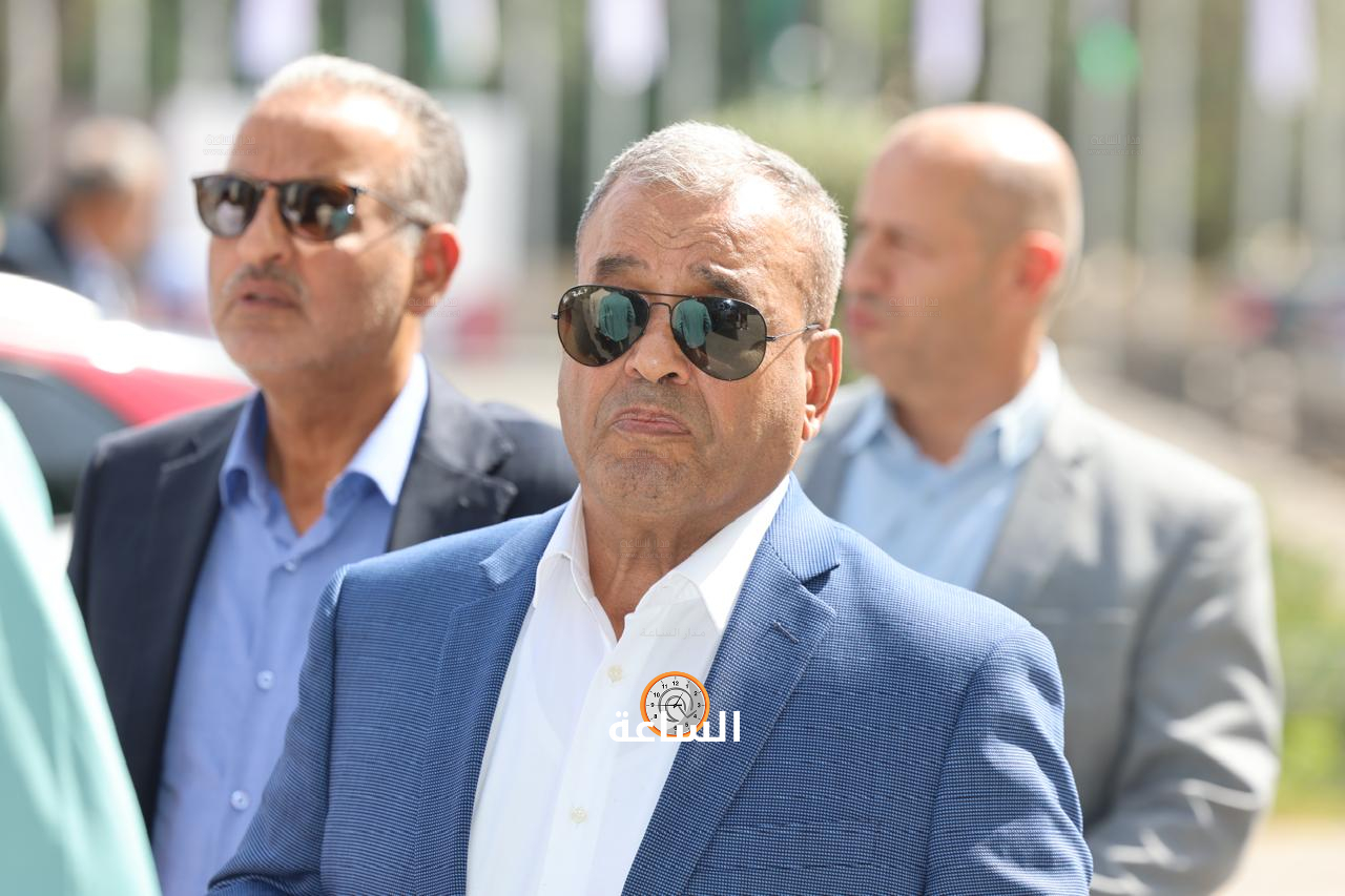 Madar Al-Saa Images 0.4472323447163016