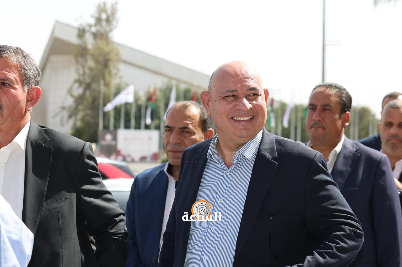 Madar Al-Saa Images 0.10944654002316667