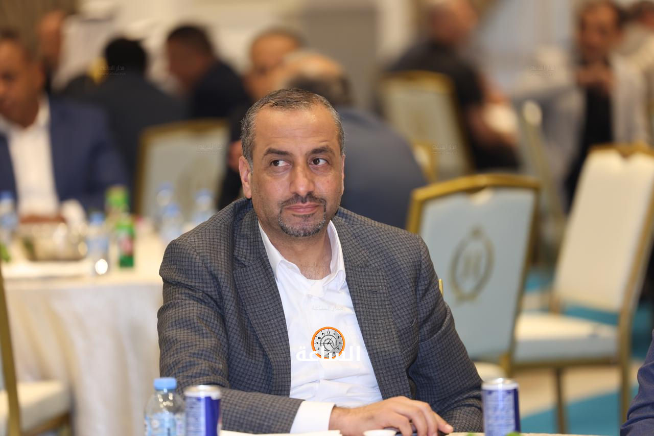 Madar Al-Saa Images 0.38837401861873444