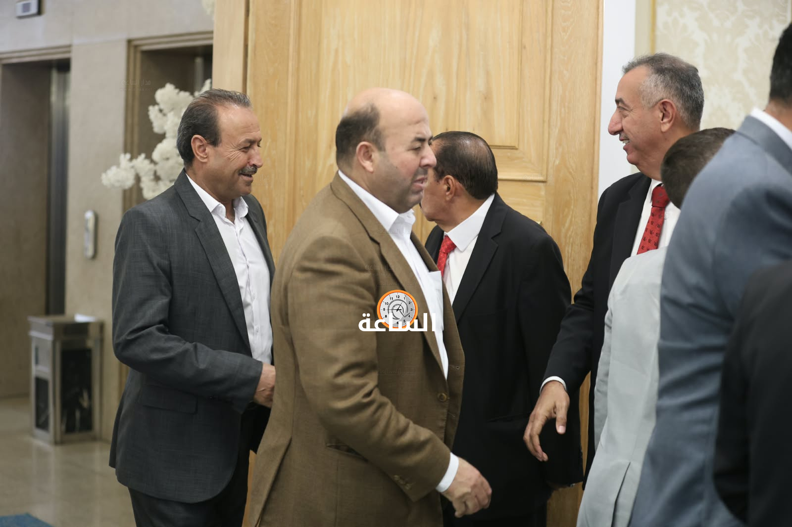 Madar Al-Saa Images 0.6475248191415443