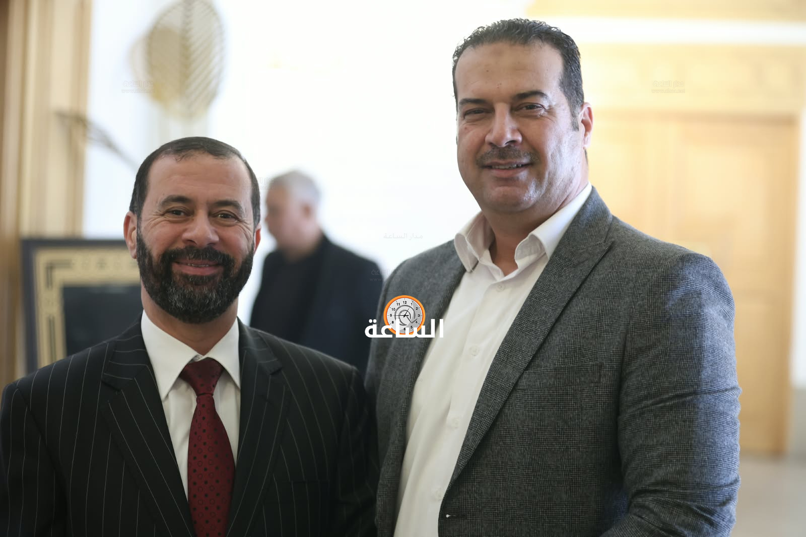 Madar Al-Saa Images 0.09581686230360431