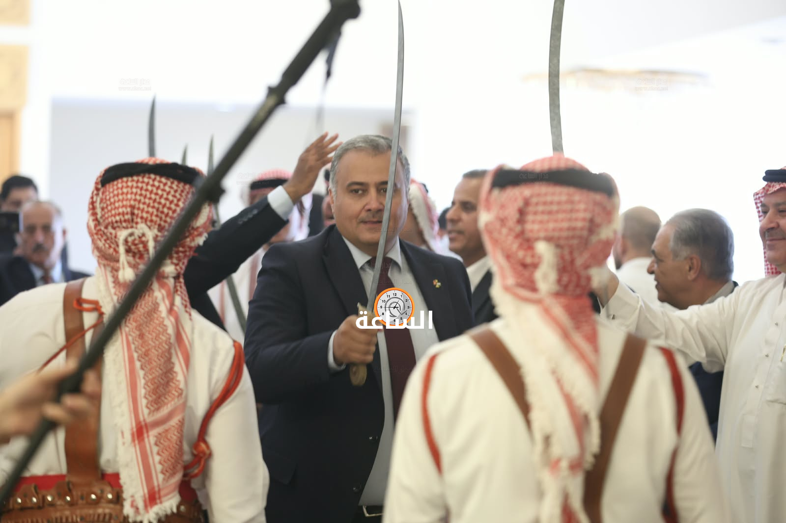 Madar Al-Saa Images 0.6732883668656058