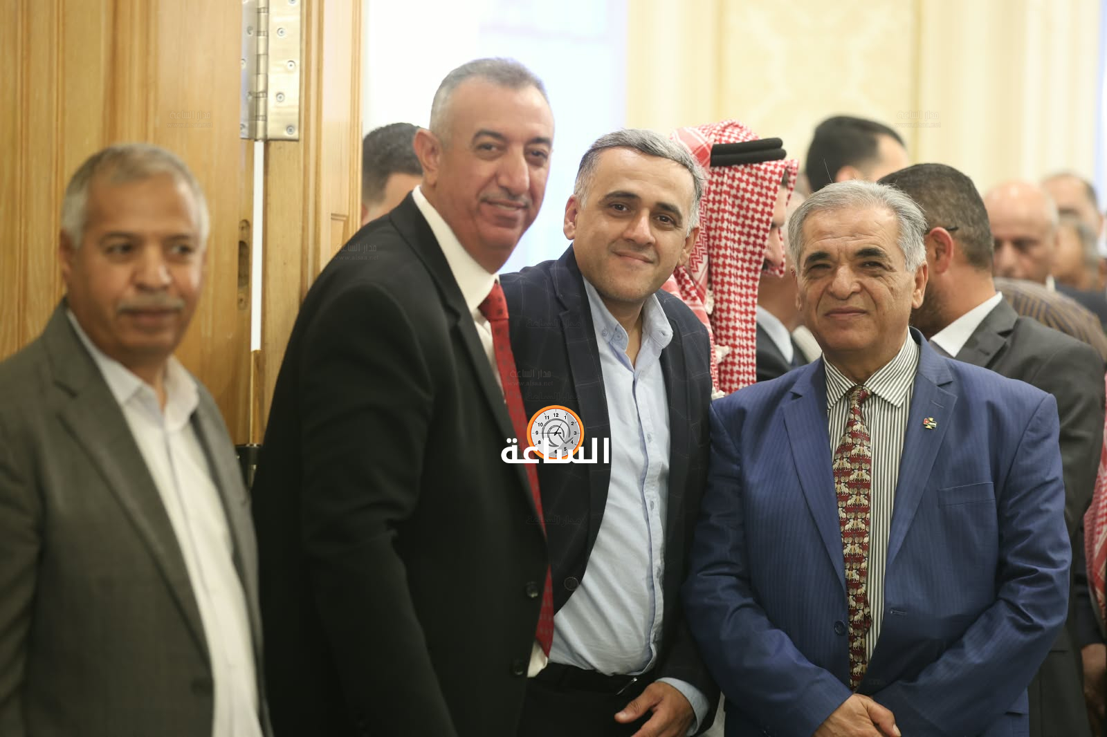 Madar Al-Saa Images 0.18486955428863638