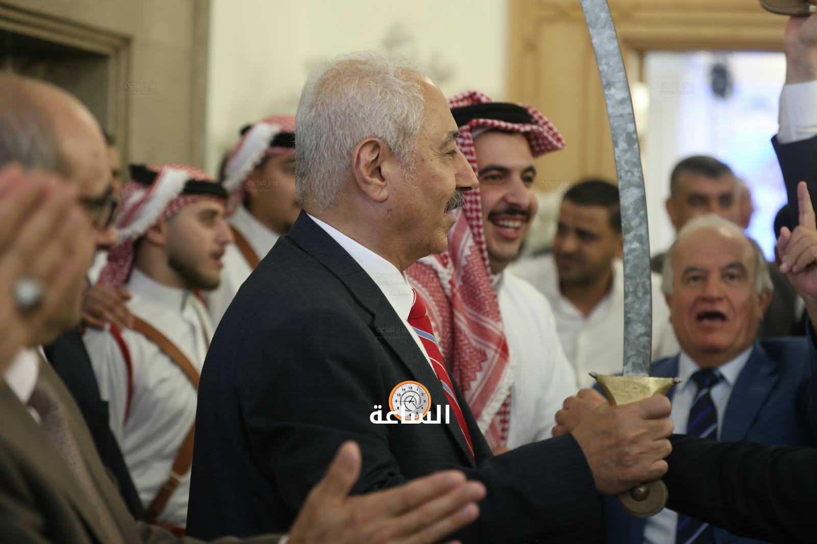 Madar Al-Saa Images 0.24312199747075192