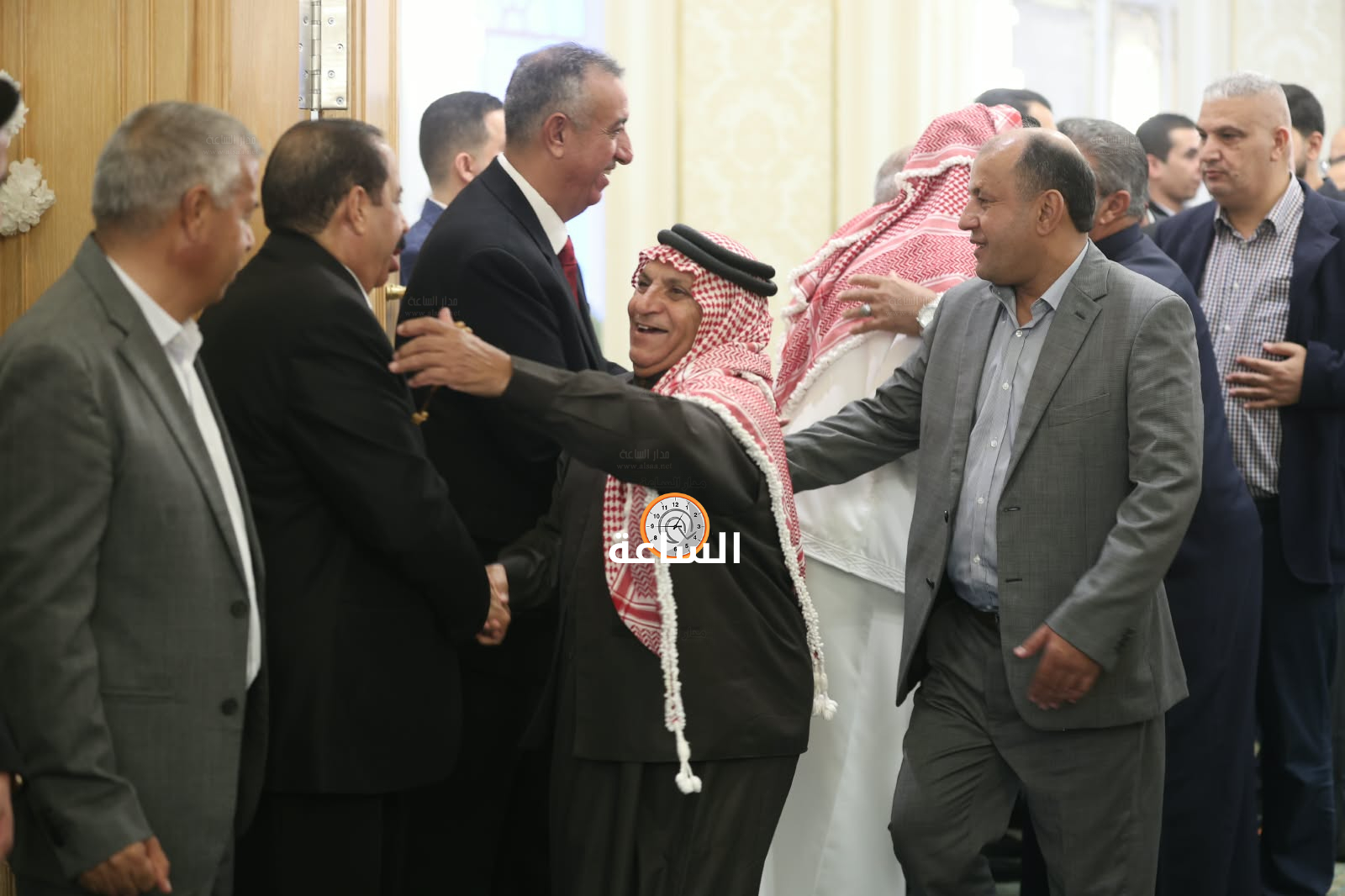 Madar Al-Saa Images 0.09725663600722734