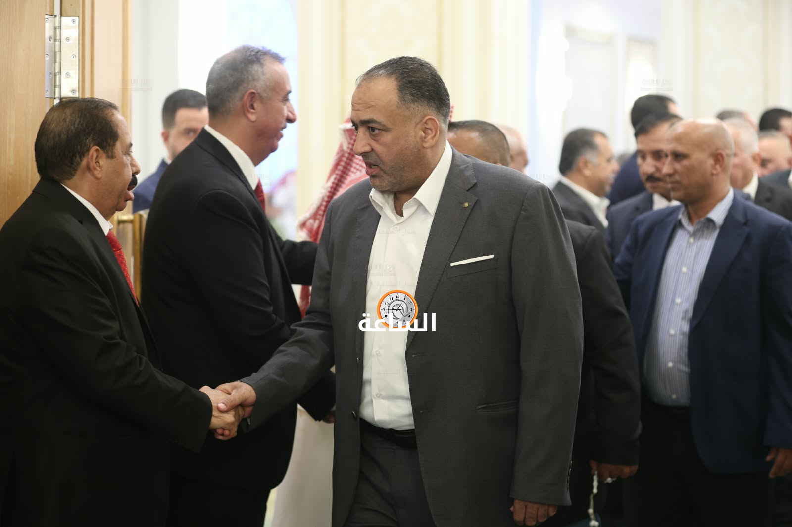 Madar Al-Saa Images 0.6554931146207876
