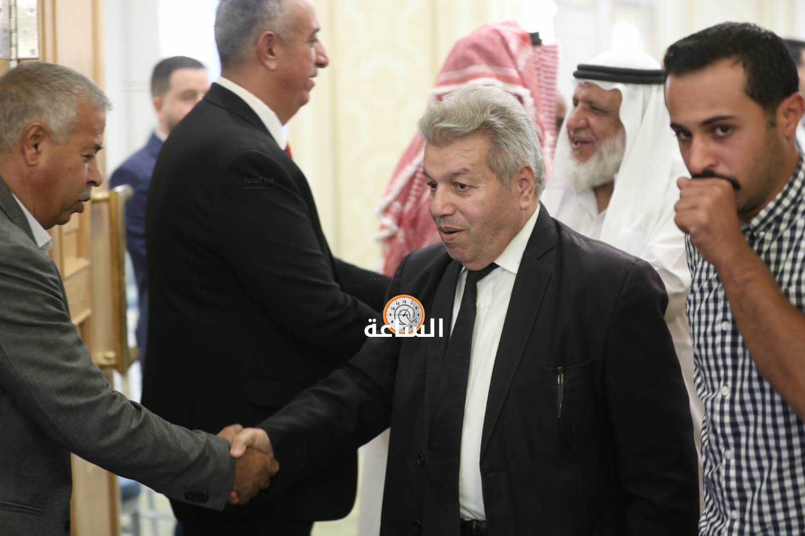 Madar Al-Saa Images 0.6132346402372141