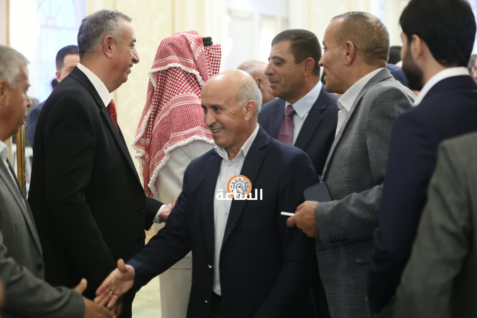 Madar Al-Saa Images 0.3962721314251564
