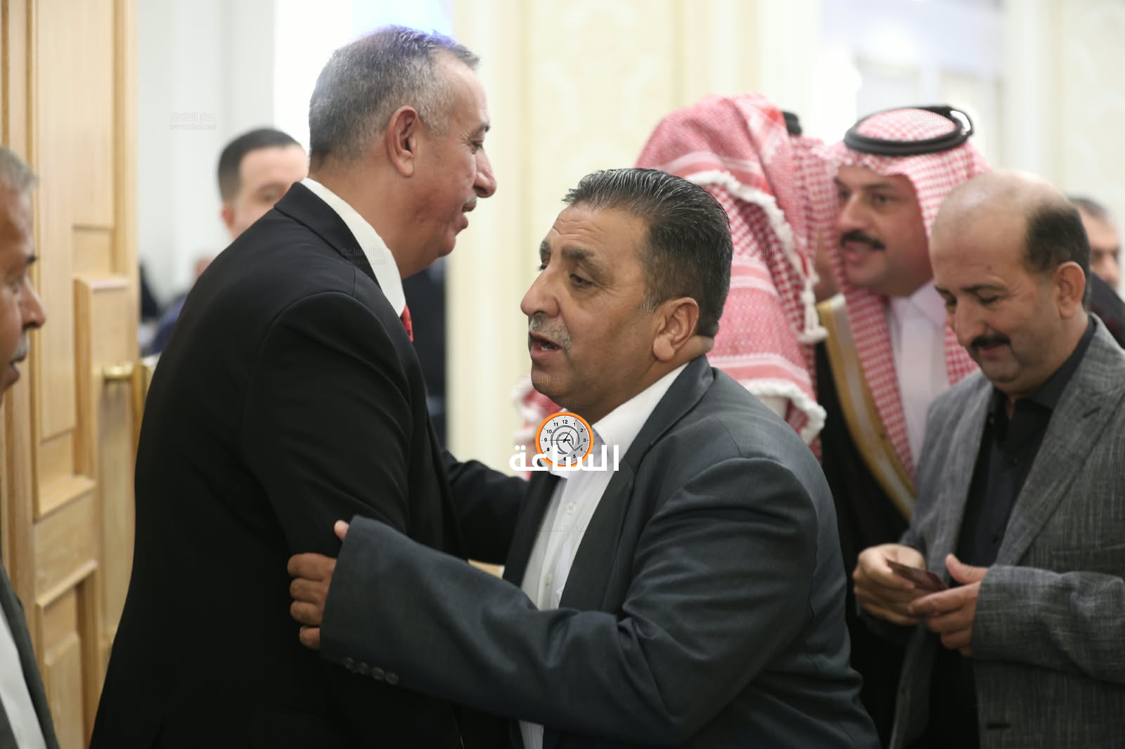 Madar Al-Saa Images 0.7122695711624862