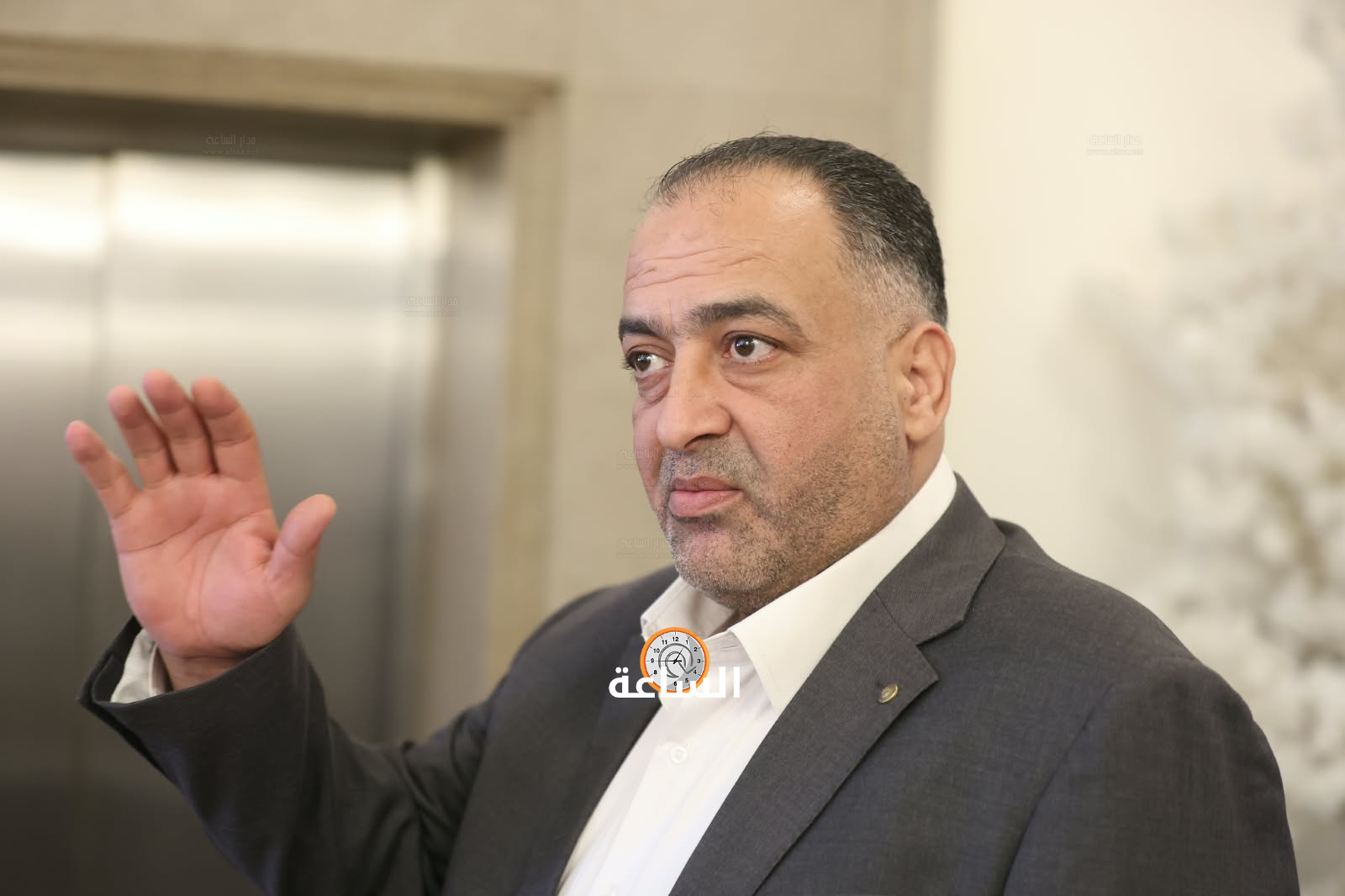 Madar Al-Saa Images 0.9085916140915165