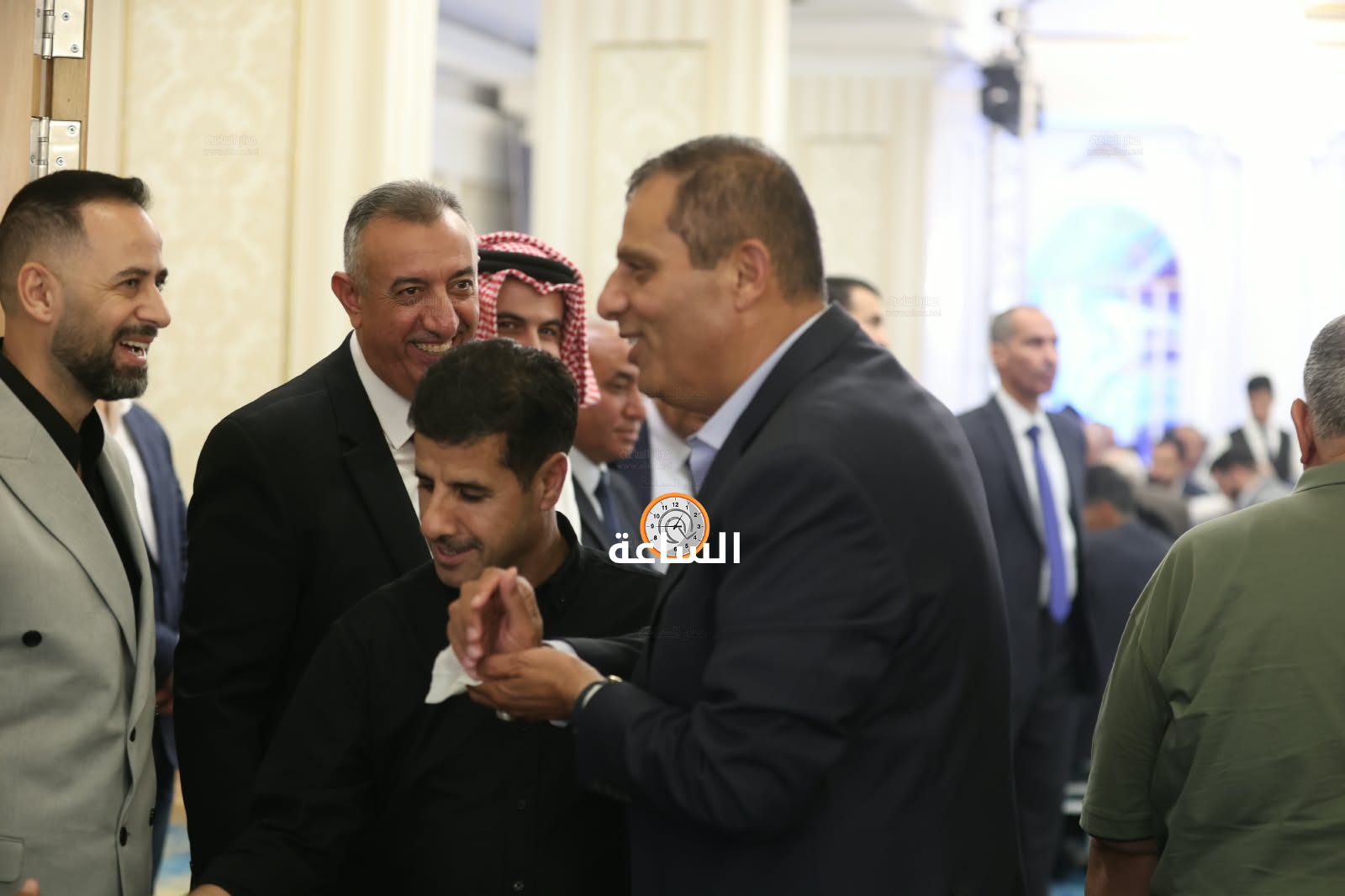 Madar Al-Saa Images 0.5779746389525101
