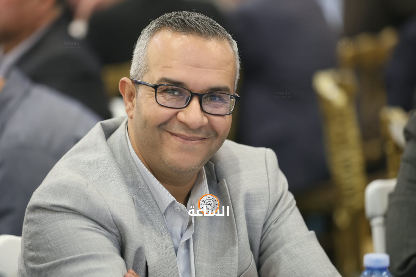 Madar Al-Saa Images 0.7604518178361707