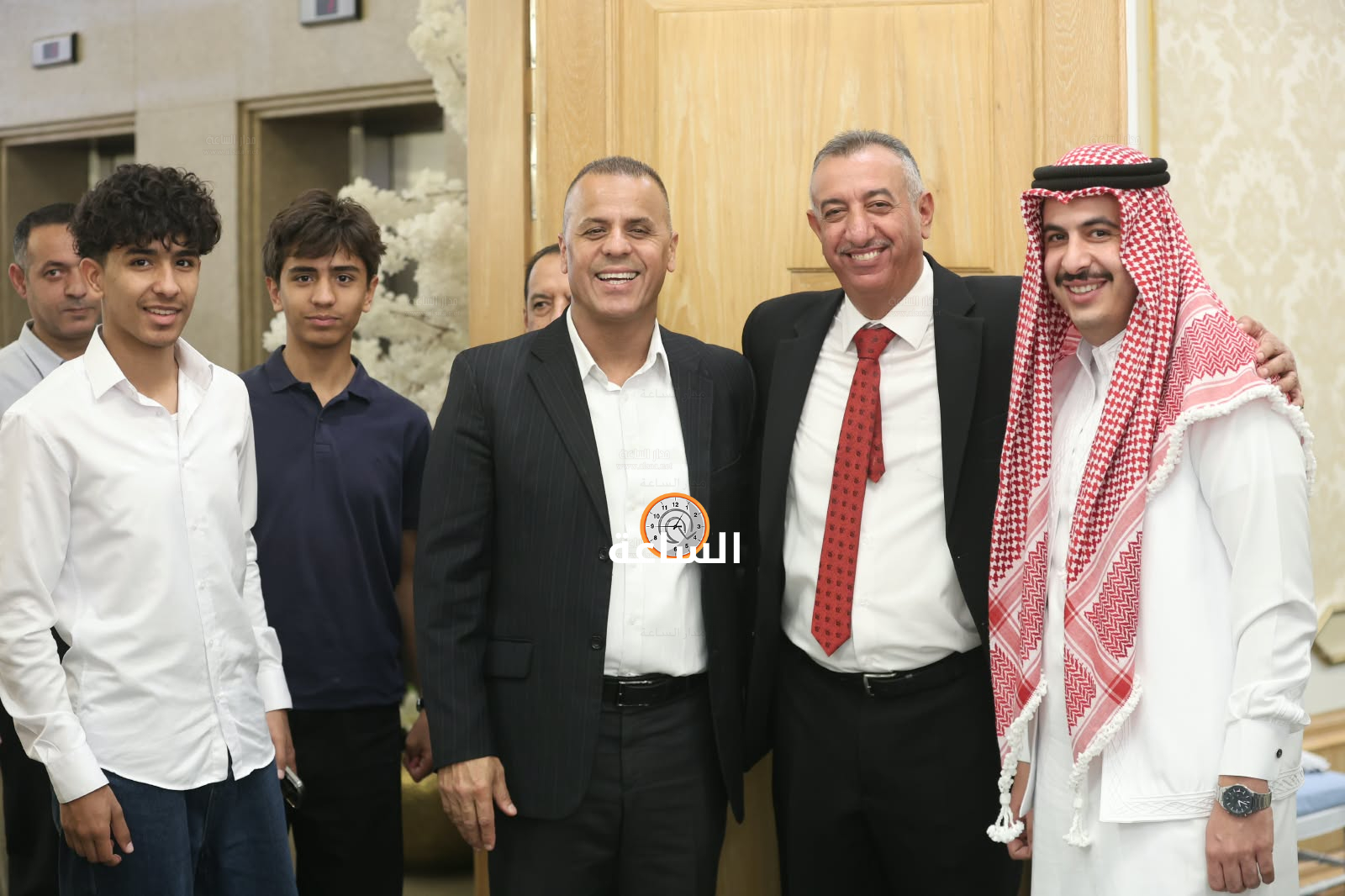 Madar Al-Saa Images 0.5441257754755662