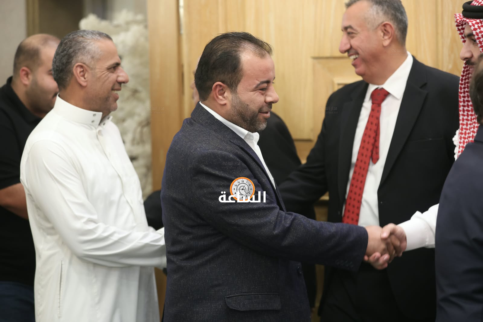 Madar Al-Saa Images 0.3773713110853567