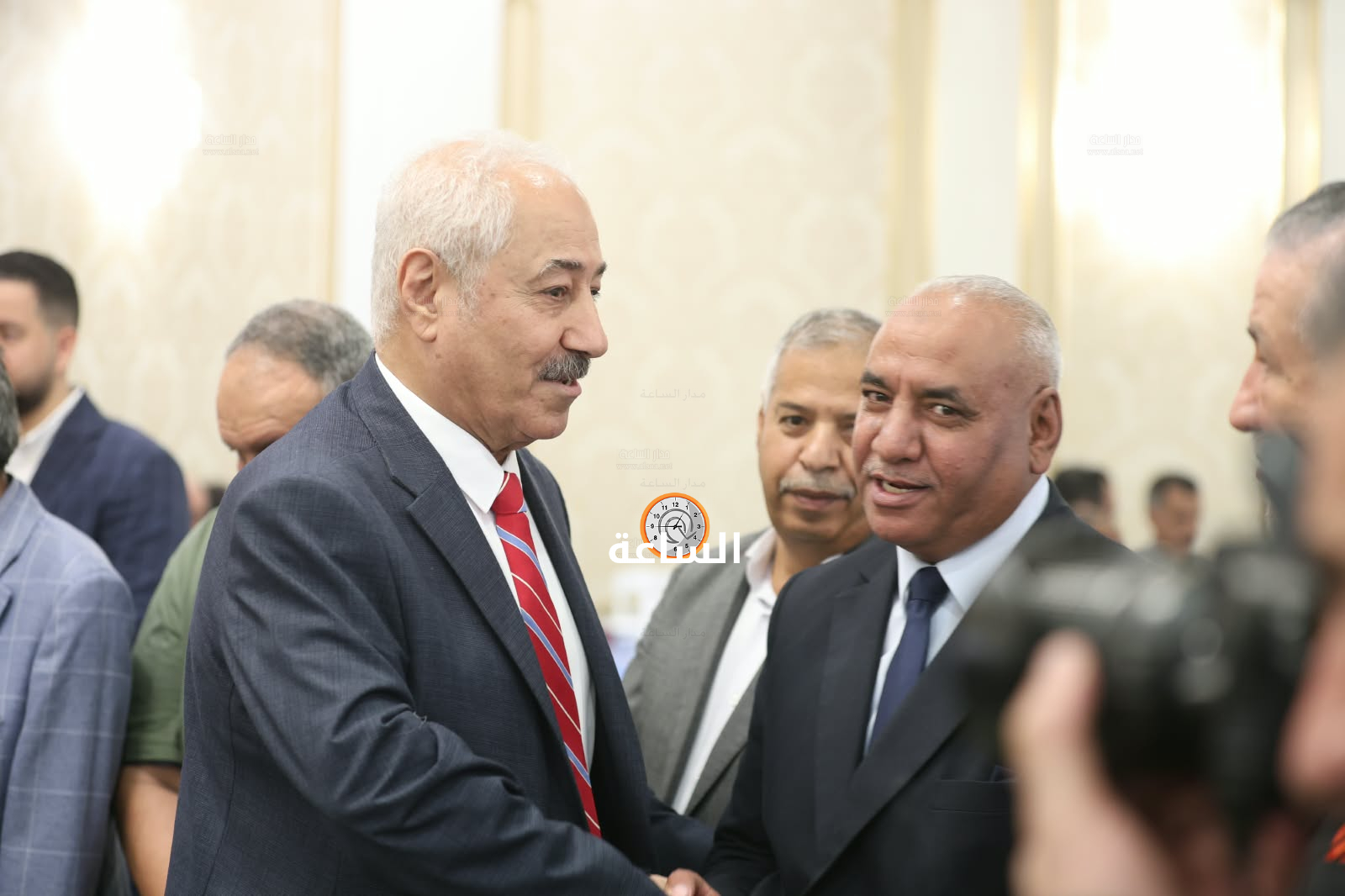 Madar Al-Saa Images 0.5021310599614687