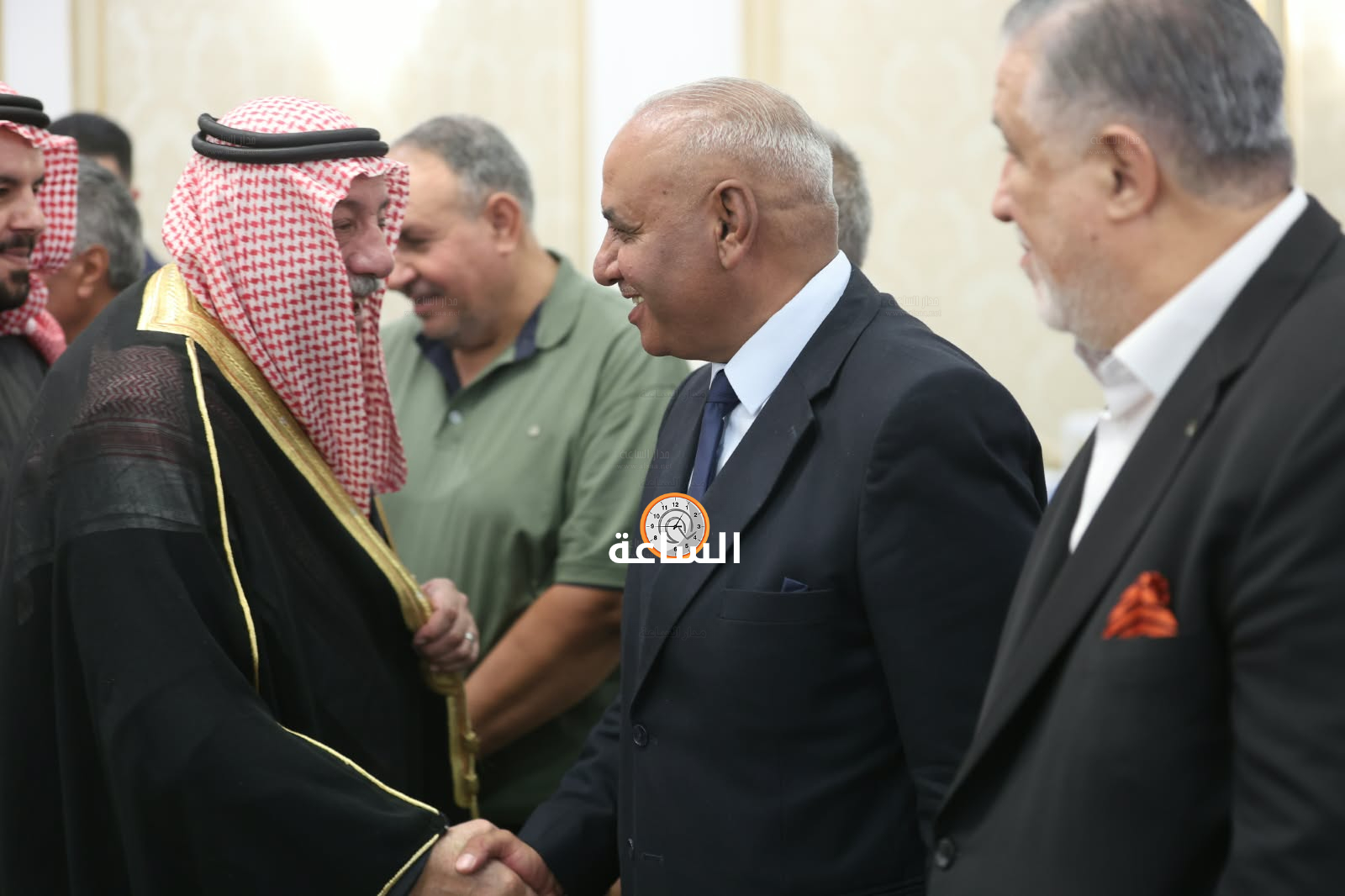 Madar Al-Saa Images 0.4983846205706365