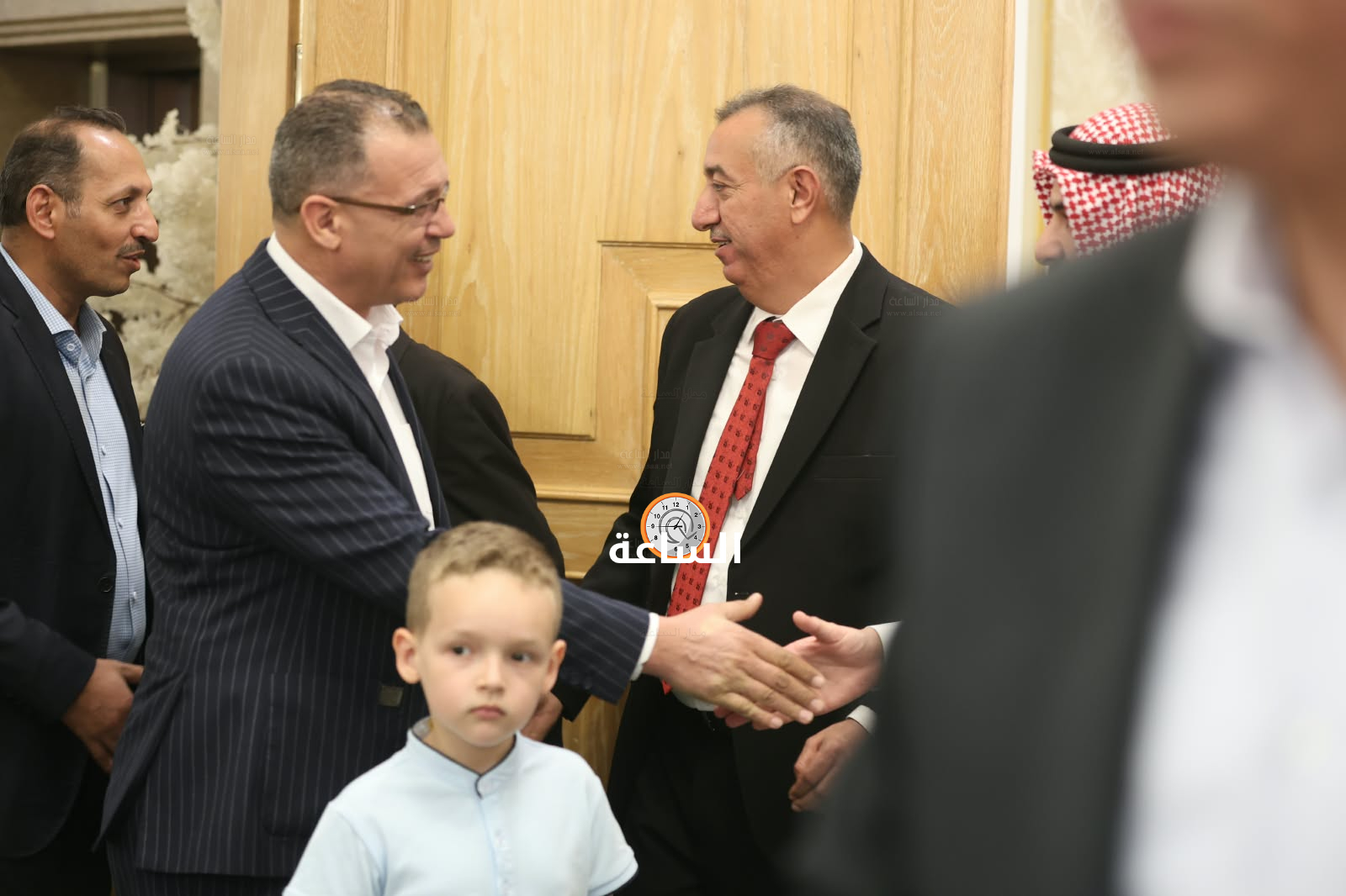 Madar Al-Saa Images 0.7176455075049817