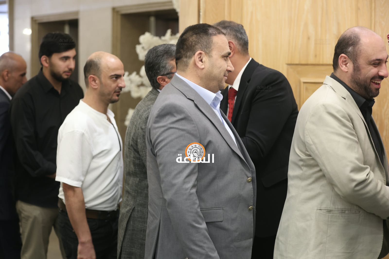Madar Al-Saa Images 0.15838160622932895