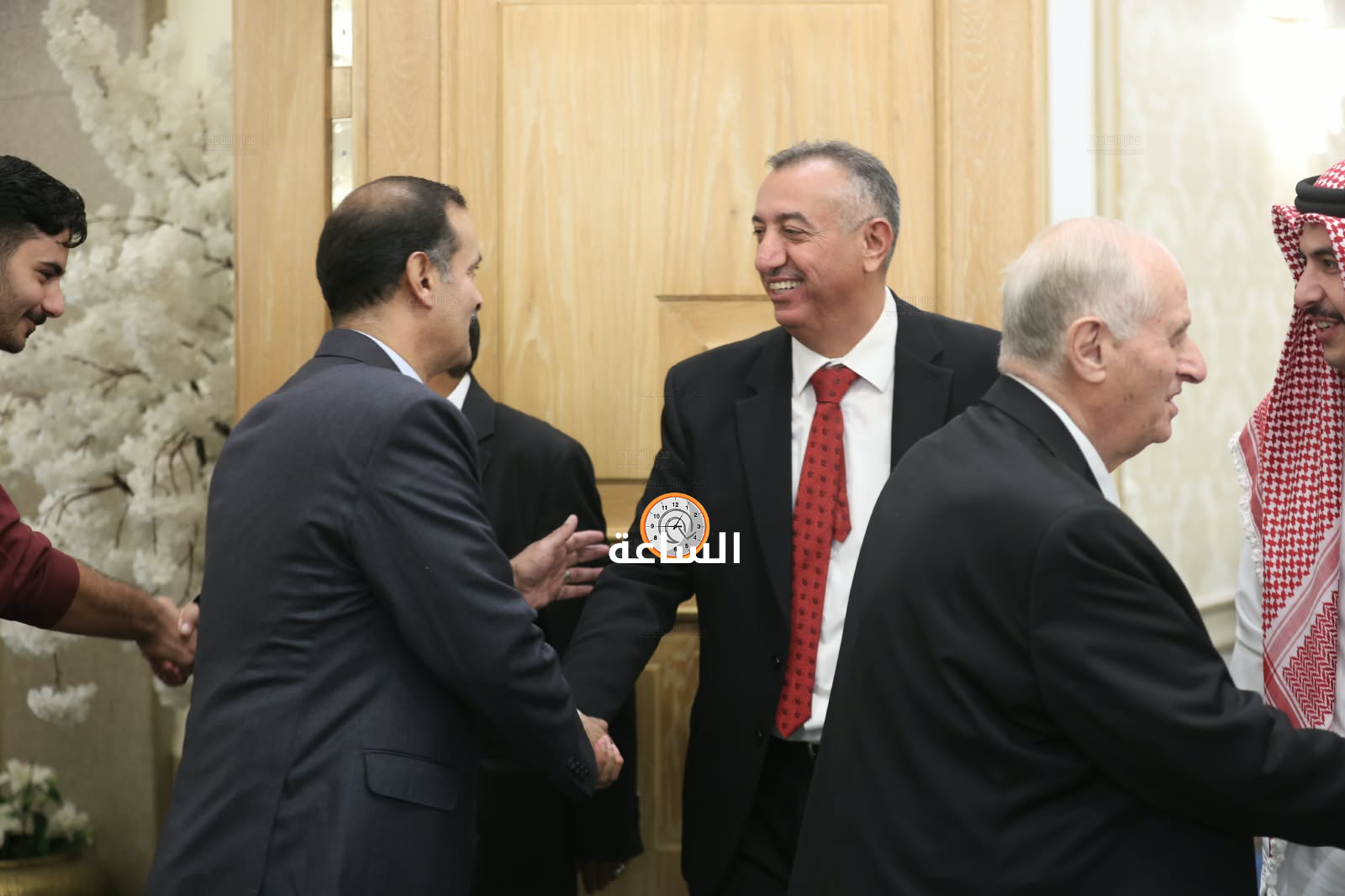 Madar Al-Saa Images 0.04098100204497079
