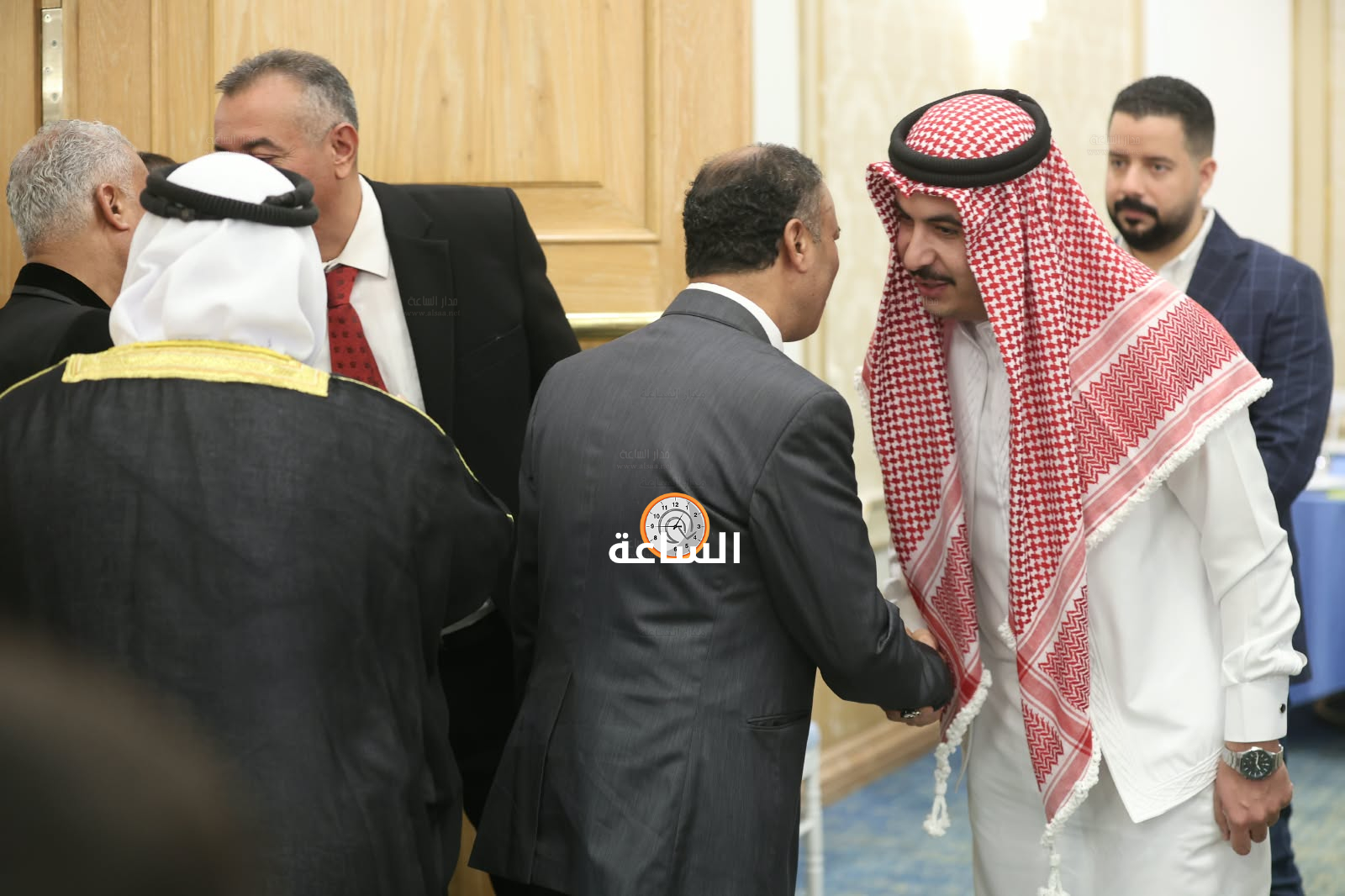 Madar Al-Saa Images 0.11131943941181677
